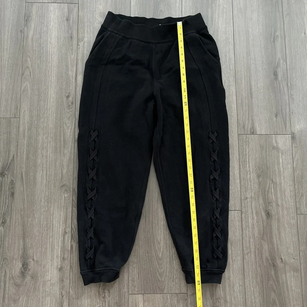 Lululemon Braided Detail Joggers Sweatpants Womens 8 Elastic Waist Pockets Black